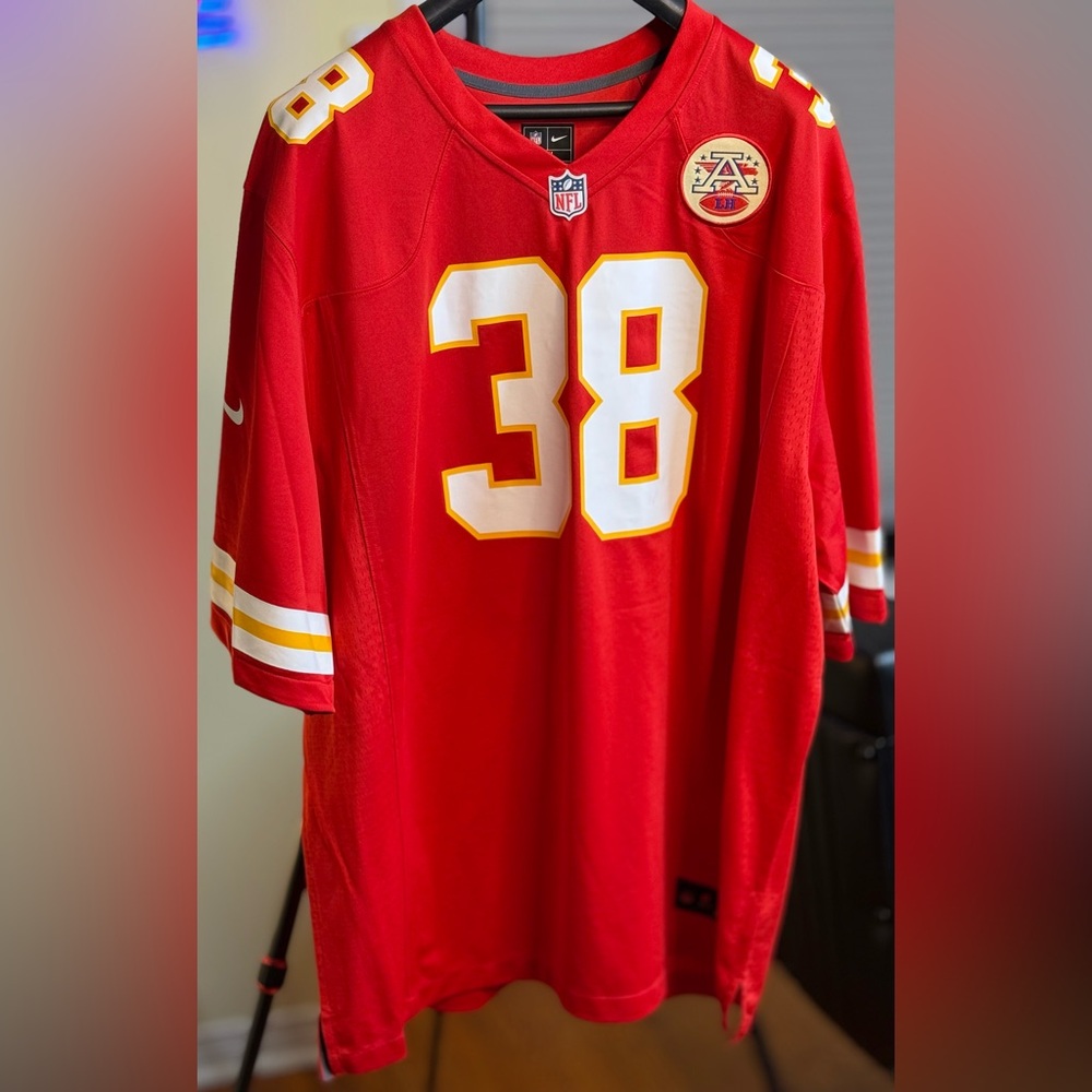 Gorgeous Kansas City Chiefs Authentic Jersey!!!